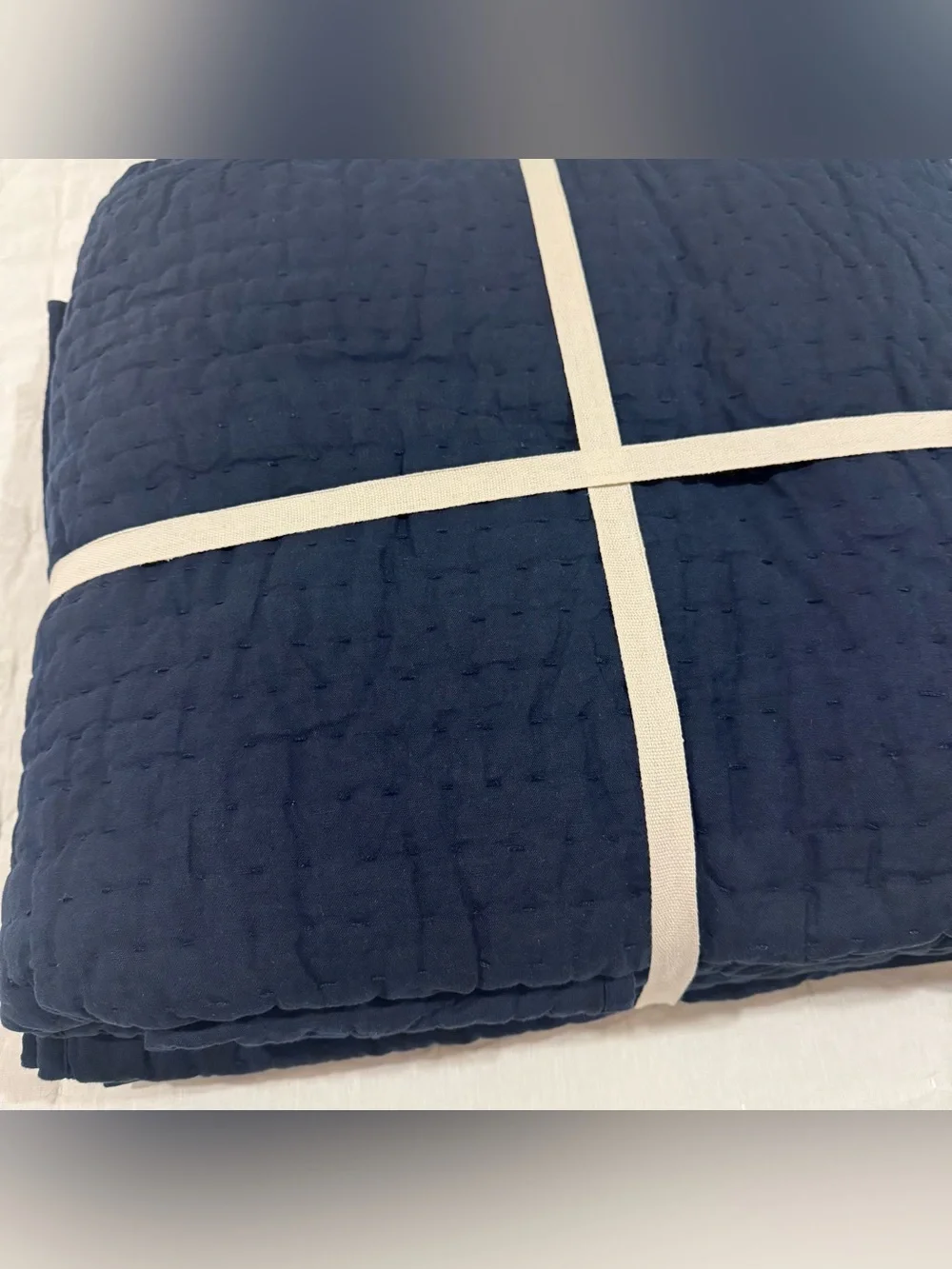 New Quince European Linen Cotton Stitch Quilt Set King/CalKing MSRP $219.90 Navy